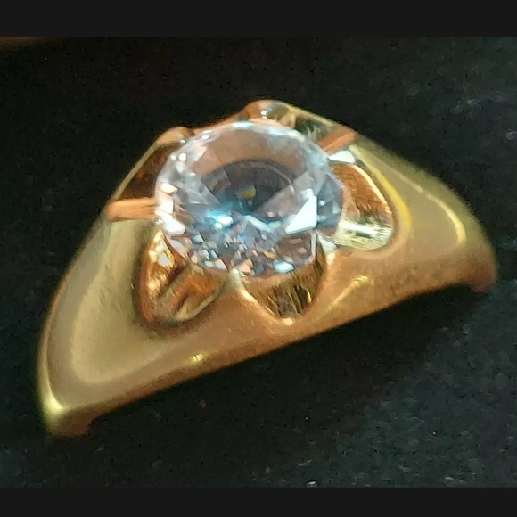 Kevin Jewelers Other - 18 Karat Gold Plated HGE Ring w/ 2 ct Cubic Zirconia Solitaire Ring